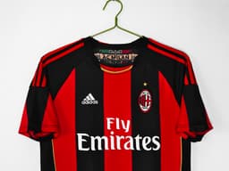 AC Milan Retro Shirt 2010/11 Home — photo 3