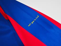 Barcelona Retro Shirt 2010/11 Home Long Sleeve — photo 2