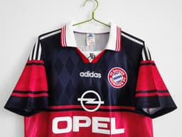 Bayern Munich Retro Shirt 1997/99 Home — photo 4