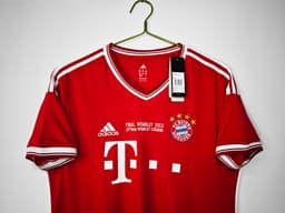 Bayern Munich Retro Shirt 2013/14 Home — photo 2