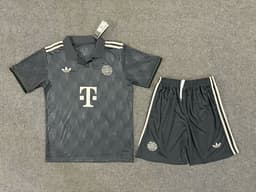 Bayern Munich Kit for Adult 2024/25 — photo 1