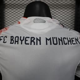 Bayern Munich Away Jersey 2025/26 — photo 2