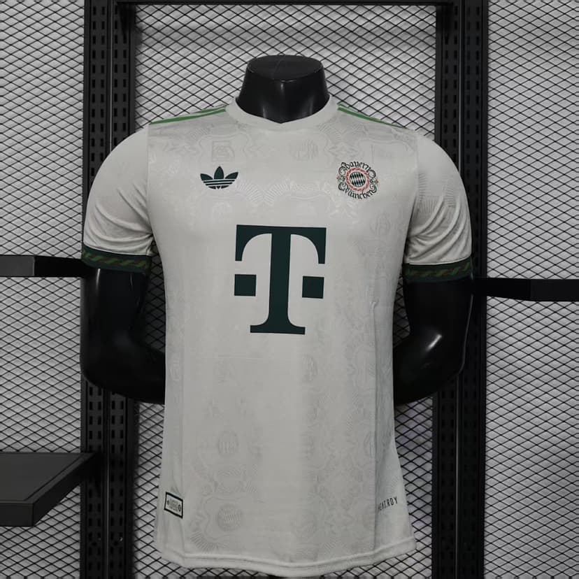 Bayern Munich Jersey 2025/26 — photo 1