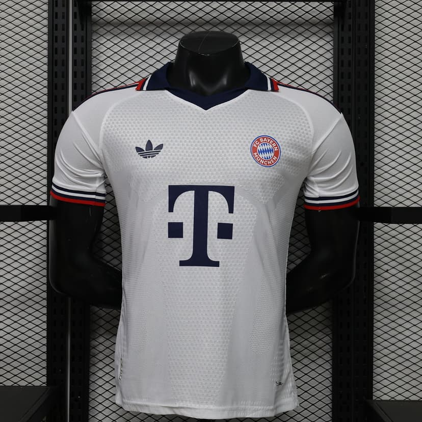 Bayern Munich Away Jersey — photo 1