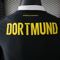 Borussia Dortmund Away Jersey — photo 2