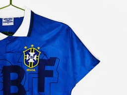 Brazil Retro Shirt 1992 Away — photo 4