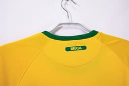 Brazil Retro Shirt 2010 Home — photo 2