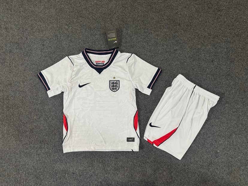 England Home Kit for Kids 2026 — photo 1