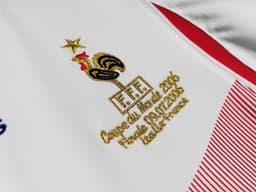France Retro Shirt 2006 Away — photo 4