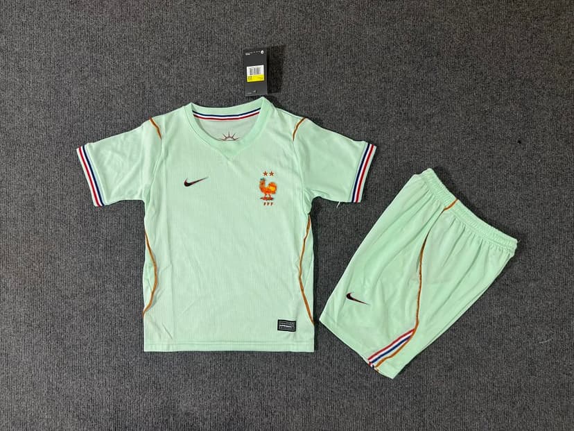 France Away Kit for Kids 2026 — photo 1