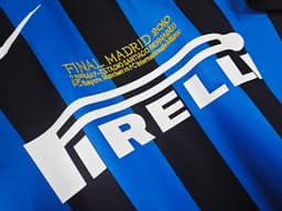 Inter Milan Retro Shirt 2009/10 Home — photo 4