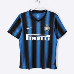 Inter Milan Retro Shirt 2010/11 Home — photo 1