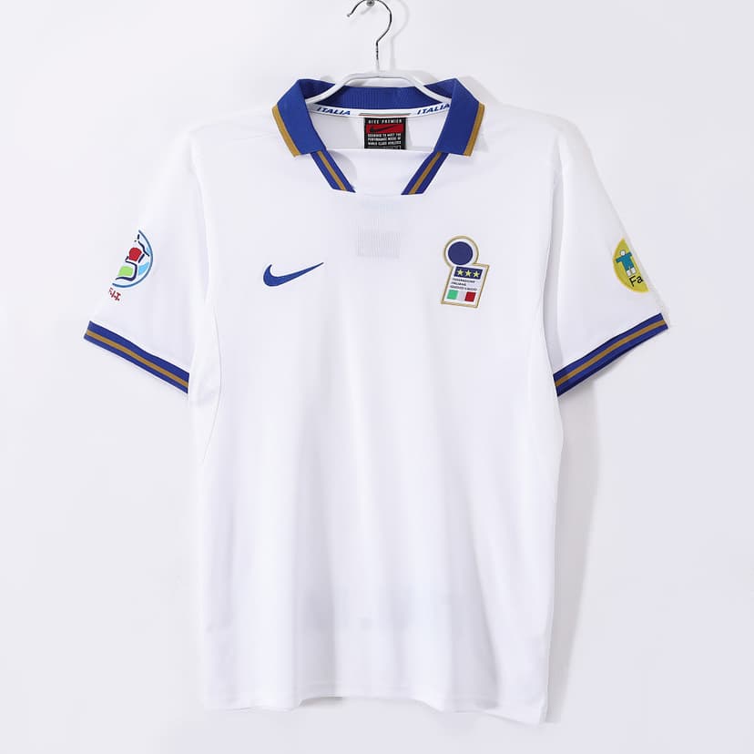 Italy Retro Shirt 1996 Away — photo 1