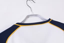 Liverpool Retro Shirt 2001/02 Away — photo 2