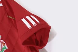 Liverpool Retro Shirt 2010/11 Home — photo 4