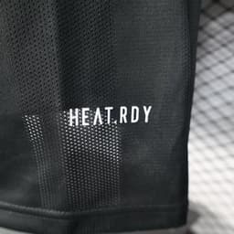 Liverpool Jersey 2025/26 — photo 3