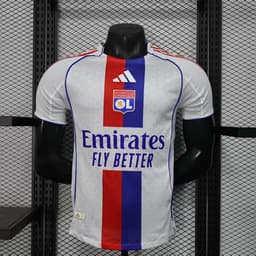 Lyon Home Jersey 2025/26 — photo 1