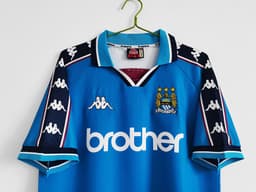 Manchester City Retro Shirt 1997/98 Home — photo 4