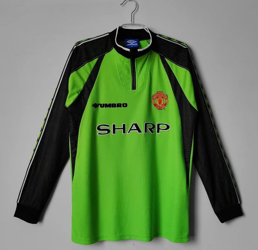 Manchester United Retro Shirt 1998/99 Goalkeeper Long Sleeve — photo 1