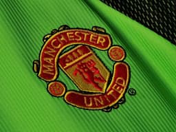 Manchester United Retro Shirt 1998/99 Goalkeeper Long Sleeve — photo 3
