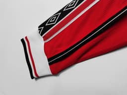 Manchester United Retro Shirt 1998/99 Home Long Sleeve — photo 4