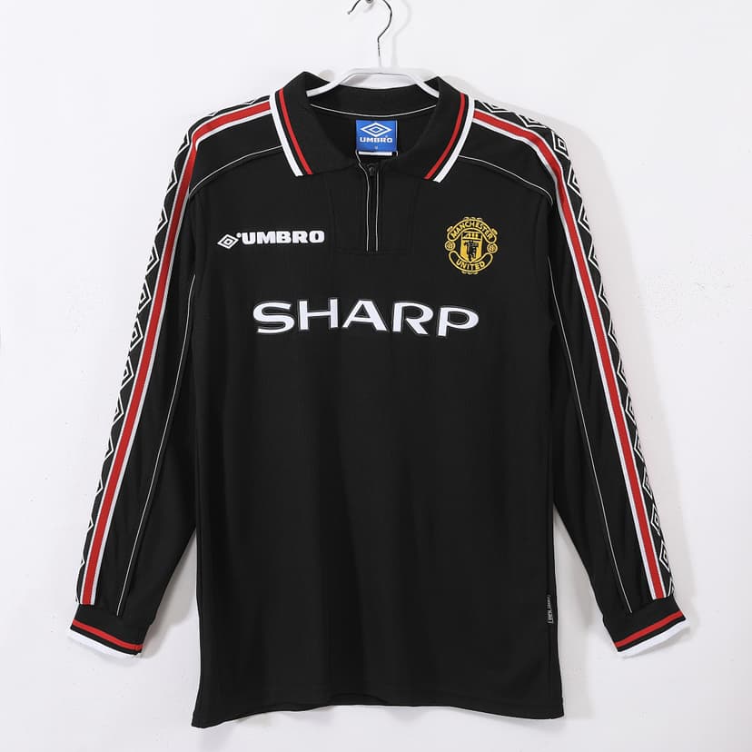 Manchester United Retro Shirt 1998/99 Long Sleeve — photo 1