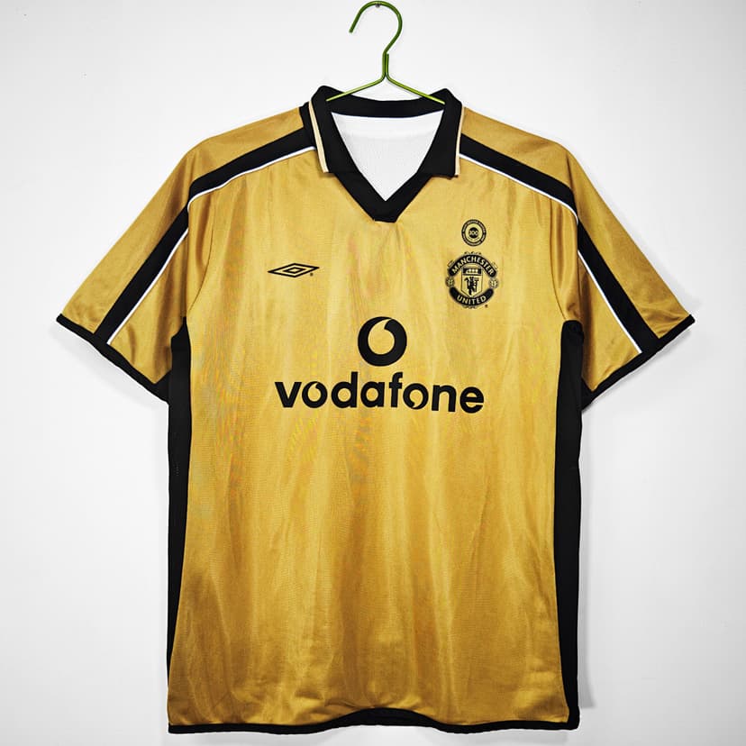 Manchester United Retro Shirt 2001/02 — photo 1