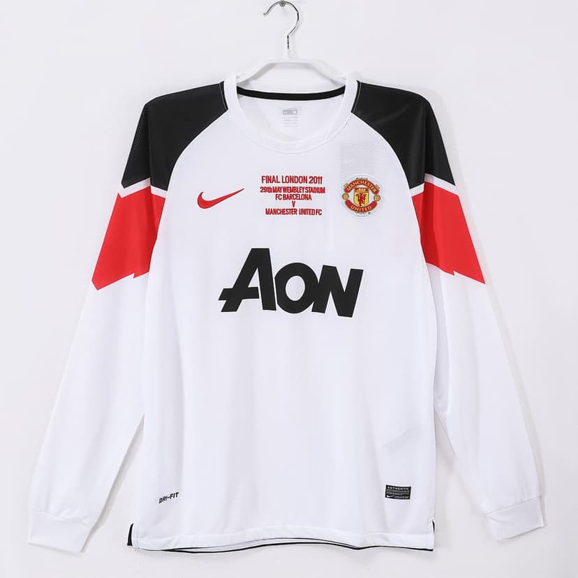 Manchester United Retro Shirt 2010/11 Away Long Sleeve — photo 1
