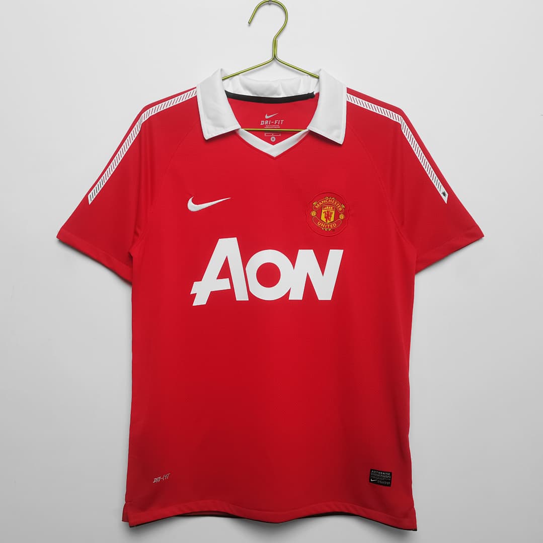 Manchester United Retro Shirt 2010/11 Home — photo 1
