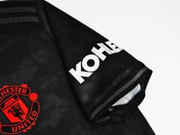 Manchester United Retro Shirt 2019/20 Third — photo 2