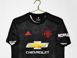 Manchester United Retro Shirt 2019/20 Third — photo 3