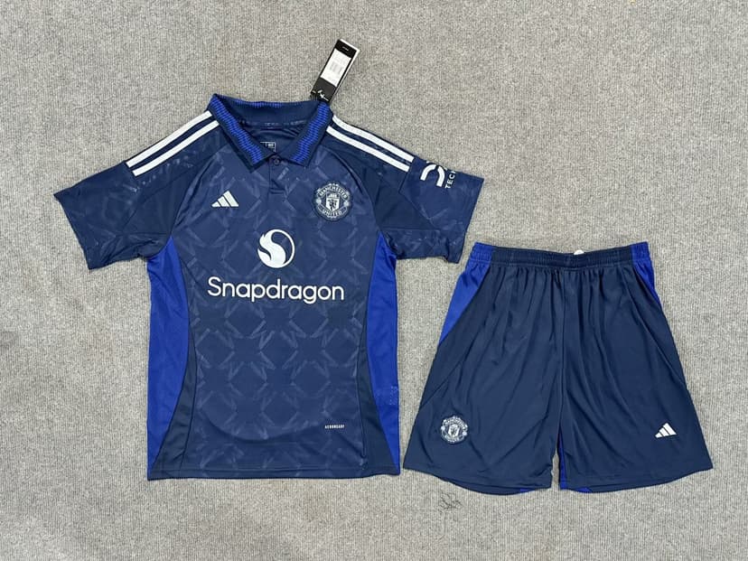 Manchester United Away Kit for Adult 2024/25 — photo 1
