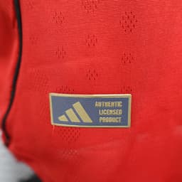 Manchester United Home Jersey 2025/26 — photo 4