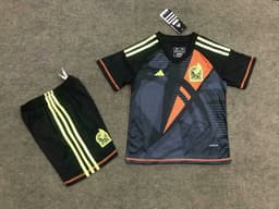 Mexico Goalkeeper Kit for Kids 2024/25 — photo 2