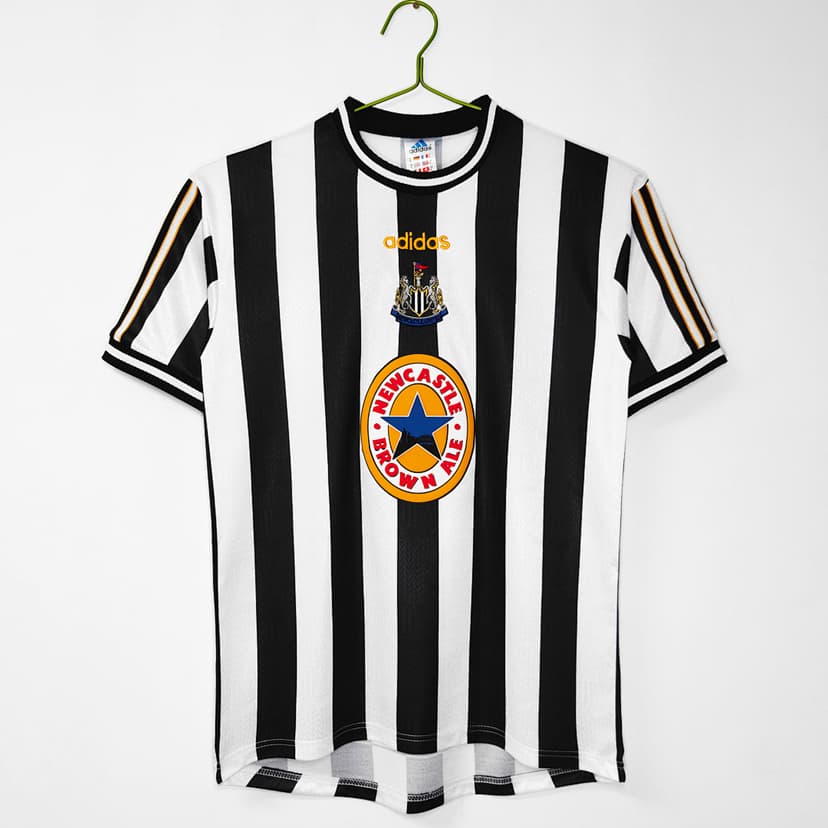 Newcastle United Retro Shirt 1997/99 Home — photo 1