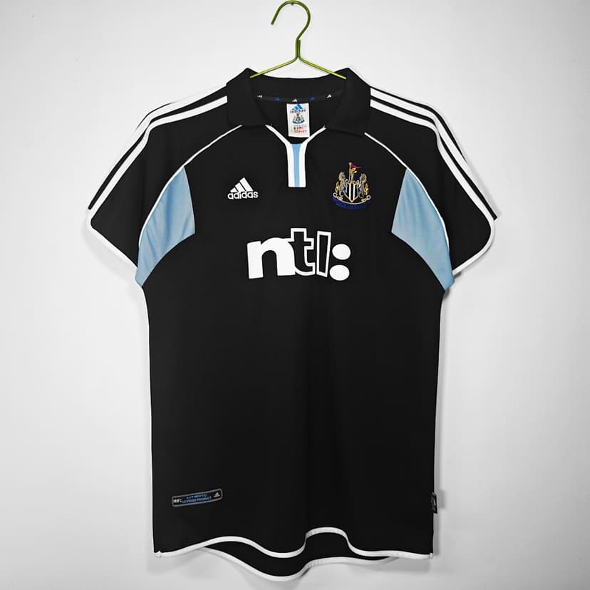 Newcastle United Retro Shirt 2000/01 Away — photo 1