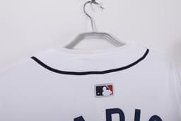 Paris Saint-Germain Retro Shirt 2025 — photo 3