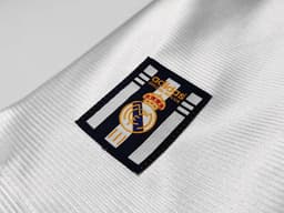 Real Madrid Retro Shirt 1998/00 Home — photo 4