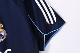 Real Madrid Retro Shirt 2005/06 Away — photo 2