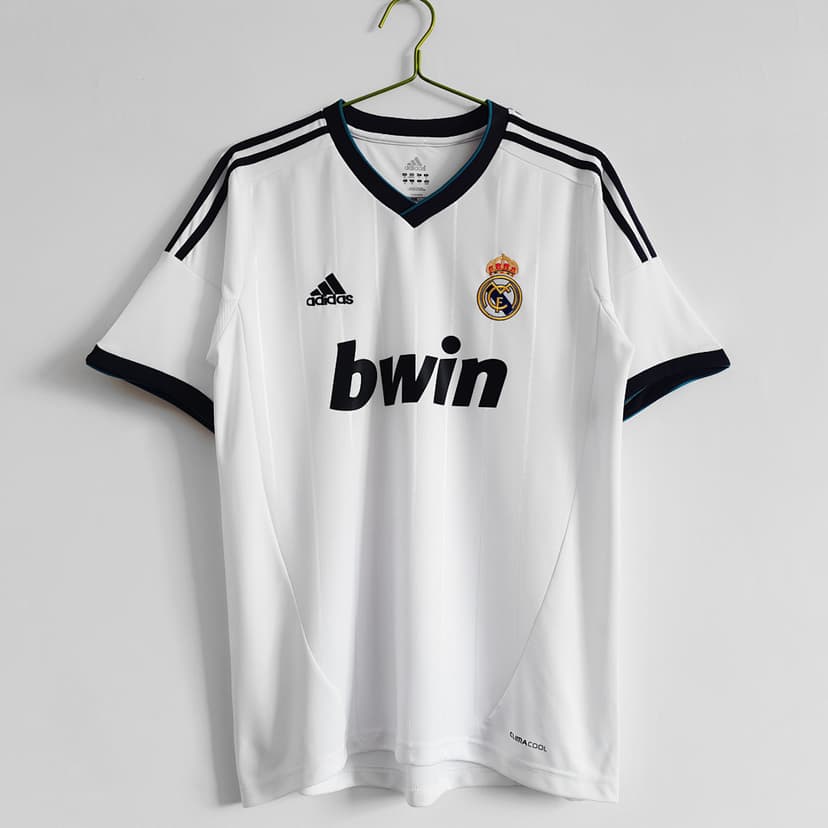 Real Madrid Retro Shirt 2012/13 Home — photo 1