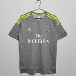 Real Madrid Retro Shirt 2015/16 Away — photo 1