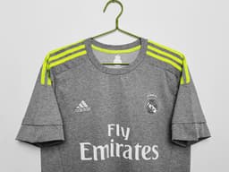 Real Madrid Retro Shirt 2015/16 Away — photo 3
