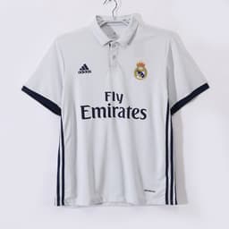 Real Madrid Retro Shirt 2016/17 Home — photo 1
