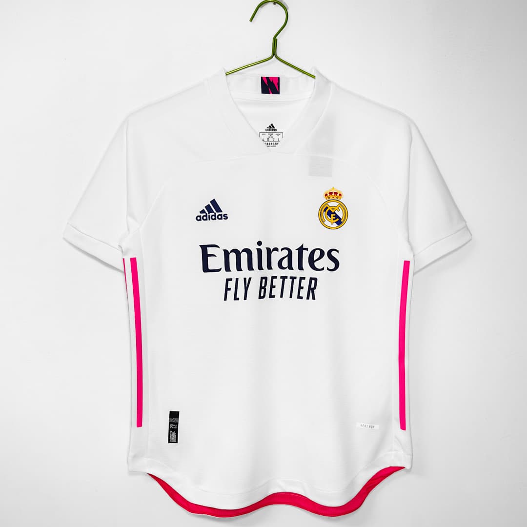 Real Madrid Retro Shirt 2020/21 Home — photo 1