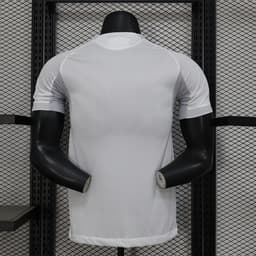 Real Madrid Home Jersey 2025/26 — photo 2