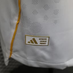 Real Madrid Home Jersey 2025/26 — photo 3