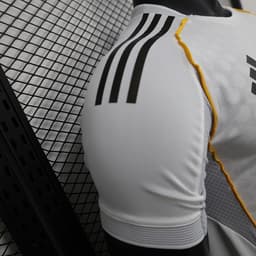 Real Madrid Home Jersey 2025/26 — photo 4