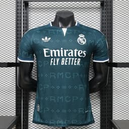 Real Madrid Away Jersey — photo 1