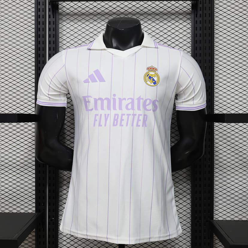 Real Madrid Retro Jersey — photo 1