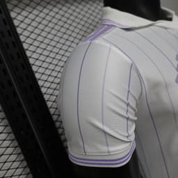 Real Madrid Retro Jersey — photo 3